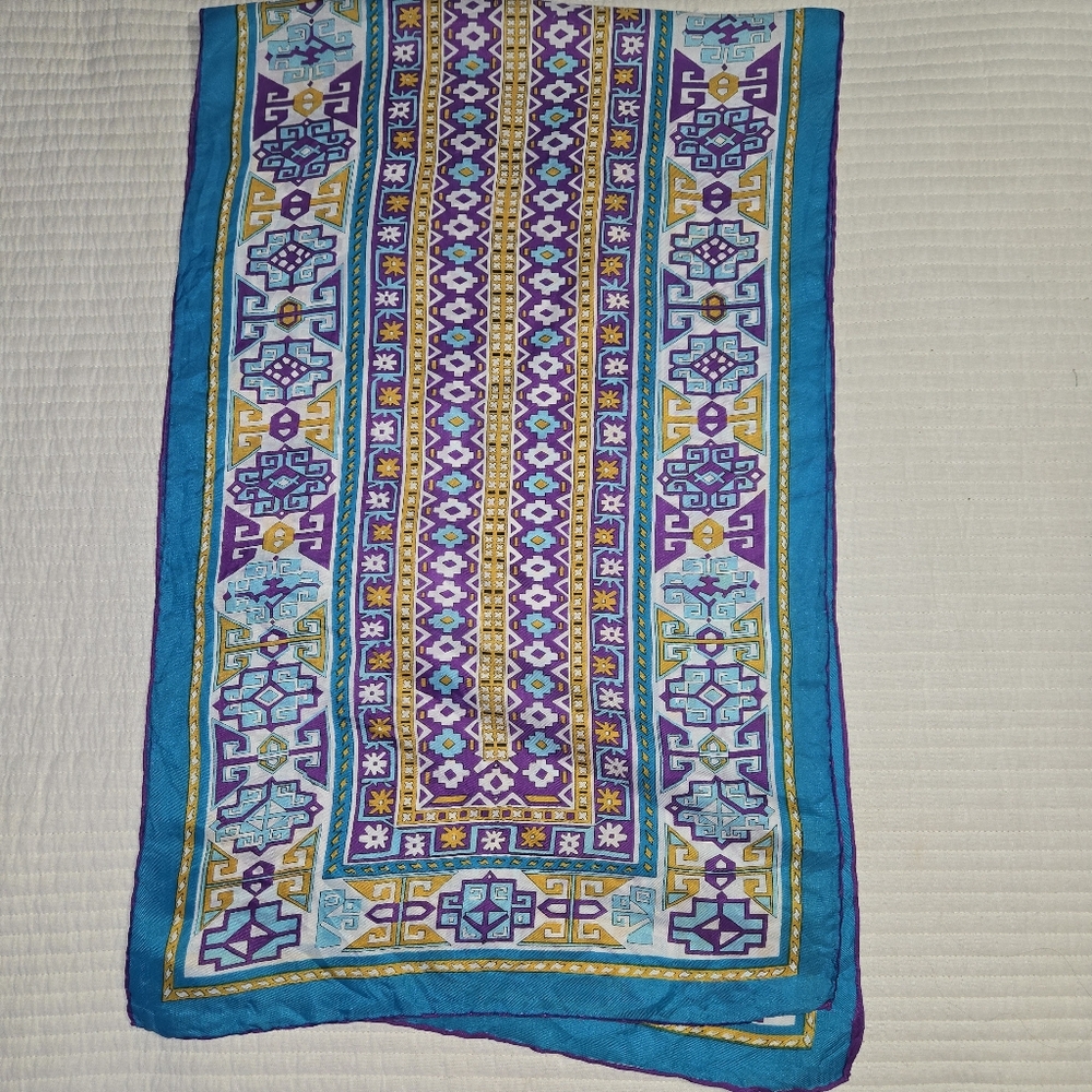 Colorful Geometric Pattern Scarf - Picture 3 of 5